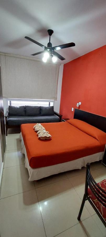 Hotel Quito Buenos Aires Exteriör bild