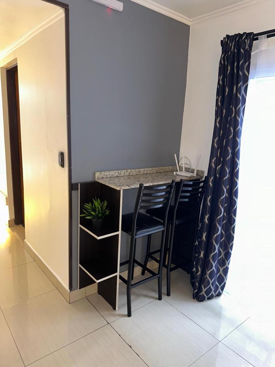 Hotel Quito Buenos Aires Exteriör bild